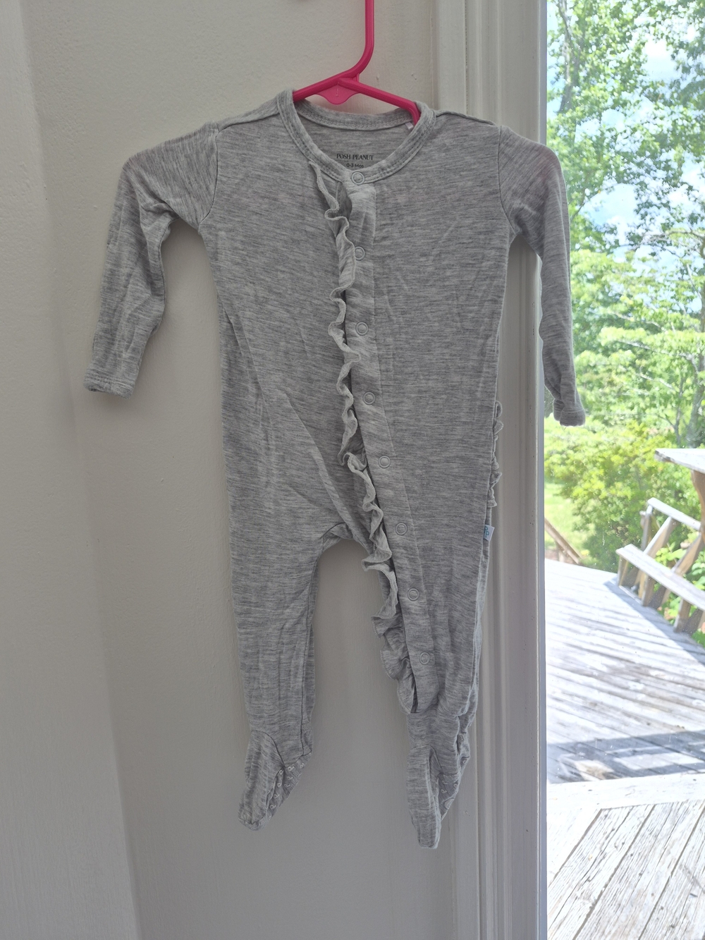 Posh Peanut Light Gray Ruffle-Front Footie